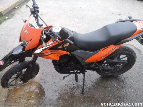 Moto Bera Dt 200cc Barata En Maracay