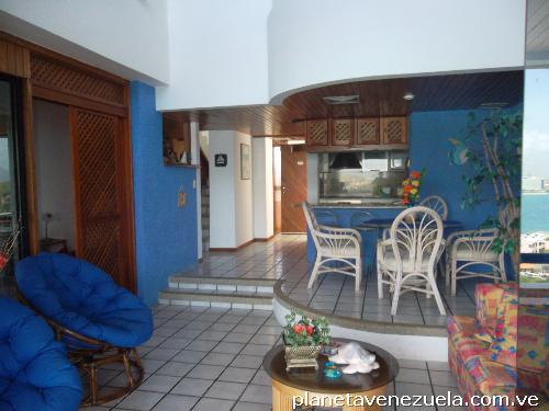 Vendo Pent-house amueblado con vista al mar, margarita