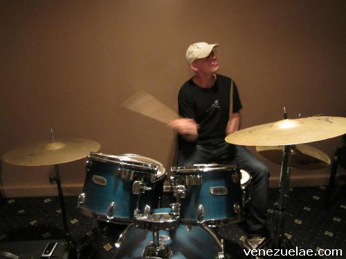 Jon Luna baterista profesional Venezuela