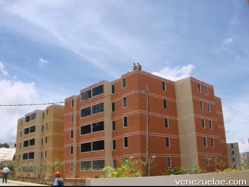Asesor Comercial de Inmobiliarios Apartamentos , Casas , Oficinas, Terrenos , Locales, Galpones