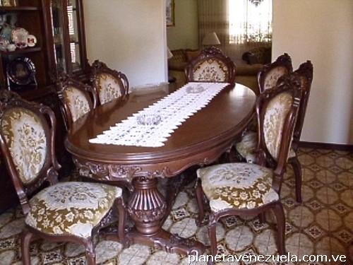 Juego De Comedor Tallado De Madera Caoba