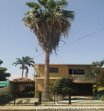 Vendo hermosa casa quinta (3 en una )