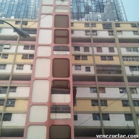 Vendo lindo apartamento en el 23 de enero