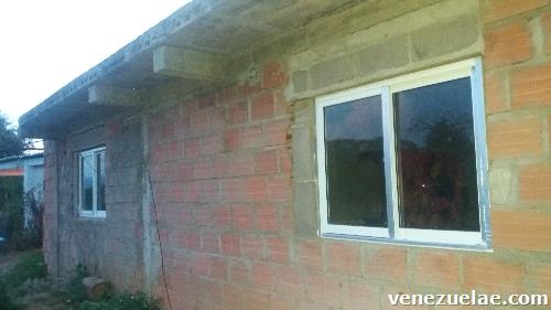 Vendo casa en construcción