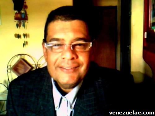 Solícito trabajo.