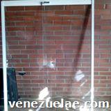 Venta de ventanas panorámicas y marcos de puerta