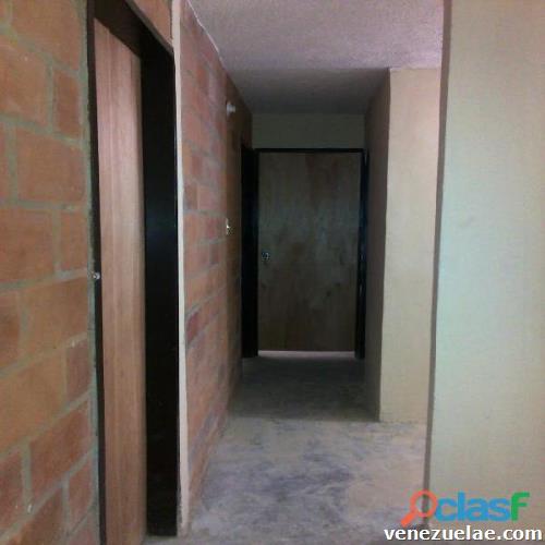 Cambio Apartamento En Charallave Por Casa O Tipo Estudio Por Uno En Caracas En Charallave