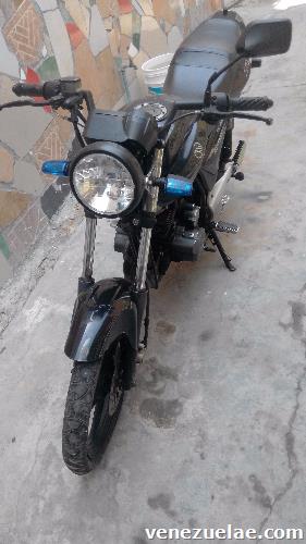 Moto speed marca empaire, excelentes condiciones de funcionamiento mecánico teléfono 04143793625