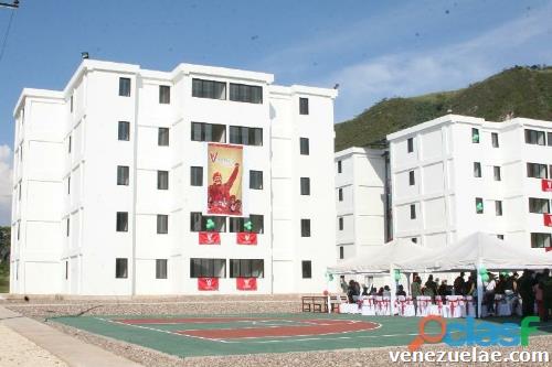 Cambio Apartamento de la Gmvv en san cristóbal por uno en maracay o una casa