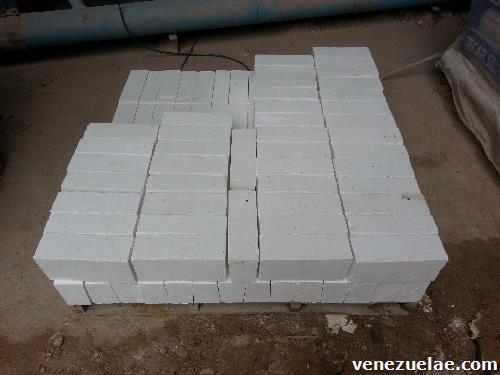 Ladrillos Refractarios Korundal. Bauxal
