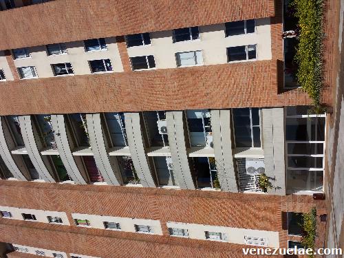 Venta De Hermoso Apto En Miravila