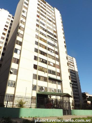 En La Rosaleda Vendo Lindo Apartamento