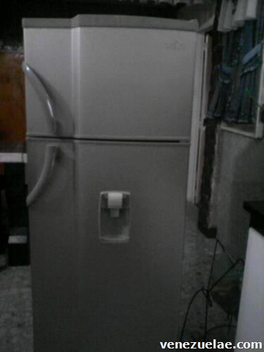 Nevera 13 pulgada semi escarcha mabe