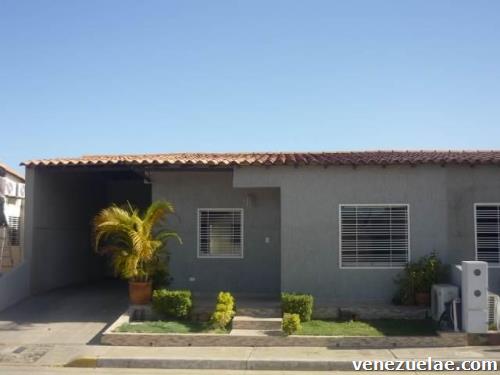 Casa En Venta En Cabudare 18-1900 Bello Campo
