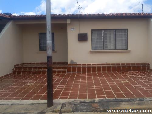 Casa En La Mora Los Bucares