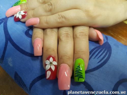 Se dictamos curso de uñas básico y avanzado