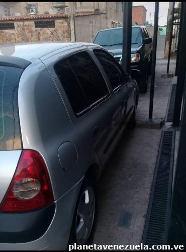 Renault clio usado