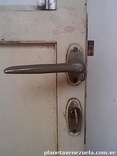 Cerradura De Puerta Cisa