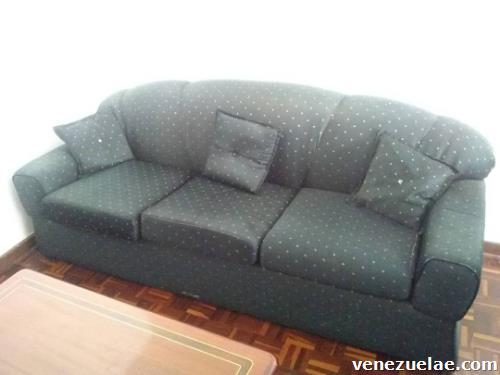 Se vende sofá usado pero en buenas condiciones