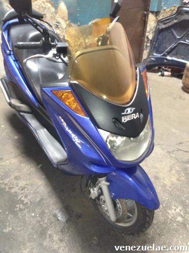 Moto Scooter Bera 250 cc. - Majestic