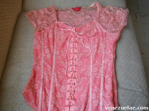 Vendo vestidos y blusas navidad