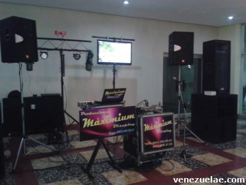 Dj Robot Led Discplay Miniteca y Luces Led