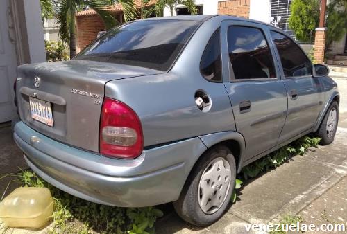 Corsa 2003 Sincrónico 4puertas