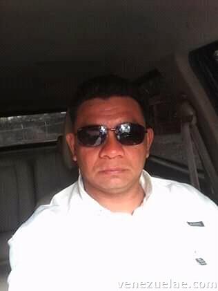 Busco empleo como conductor o chofer