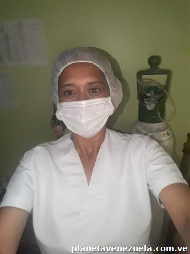 Licenciada en enfermería ofrece sus servicios en el cuidado atención y acompañamiento de todo tipo de pacientes en clínicas hospitales y a domicilio