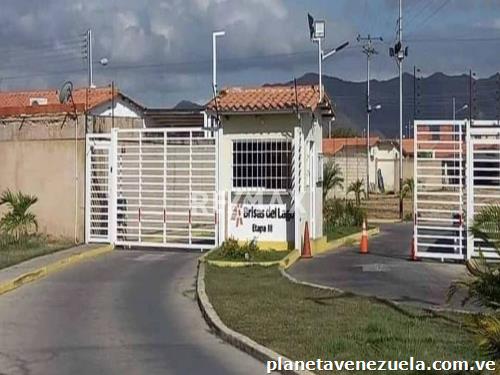 Karen Núñez Vende Casa en la Urbanización Brisas del Lago, Ciudad Alianza Guacara Estado Carabobo