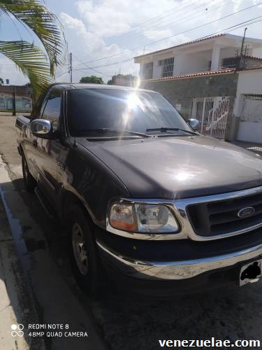 Vendo espectacular fortaleza xlt 2008 full equipo
