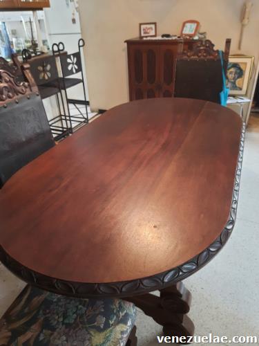 Juego de comedor en caoba