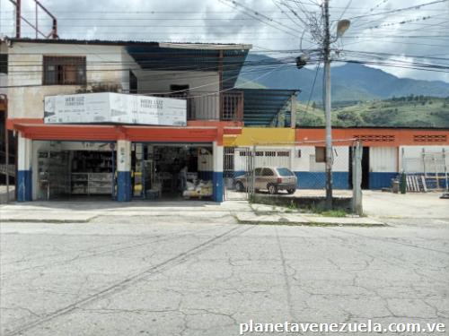 Casa En Los Llanitos De Tabay Con 3 Locales Comerciales De Oportunidad Carretera Trasandina