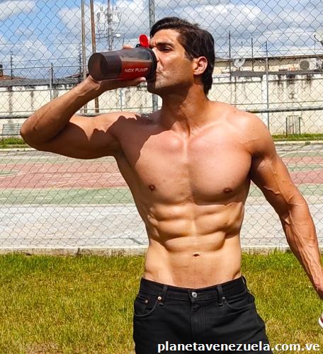 Roberto Urbano Nutriciónista. Hospital metropolitano piso 1