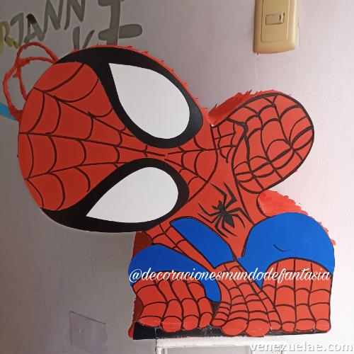 Piñata hombre araña en Maracay