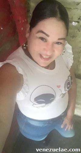 Hola buen día busco trabajo como niñera o doméstica tengo 44 años me llamo veruska este es mi número 04163089259