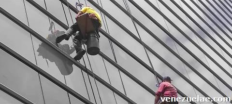 Limpieza de vidrios y todo tipo de fachadas