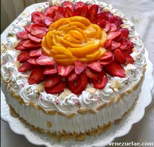 Se hacen tortas por encargo con una semana anticipada