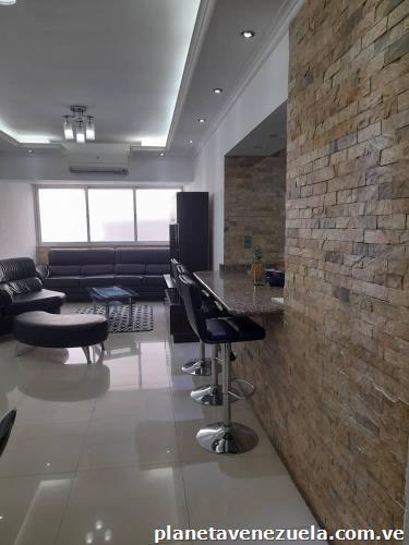 Se vende exclusivo apartamento en chelsea court- el Parral