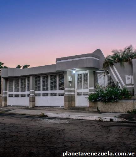 Casa en Venta en La Entrada, Naguanagua