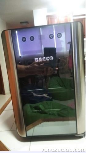 Vinera Bacco de 6 Botellas Termoeléctrica Nueva