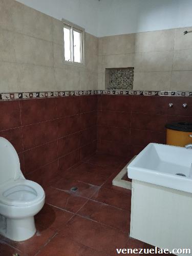 Se vende casa e la esmeralda