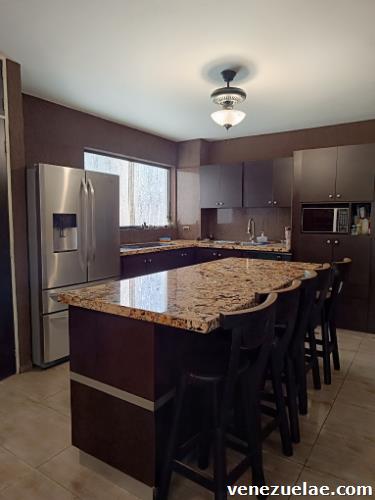 Se vende bello apartamento en el parque